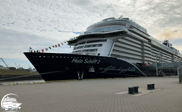 Mein Schiff 2 Angebote - Mein Schiff 2 im Hafen