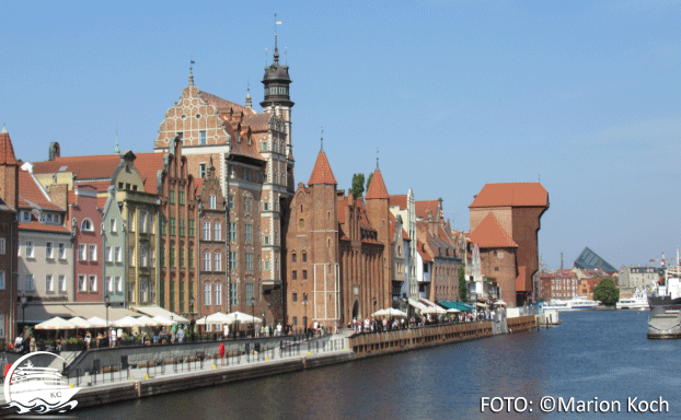 Danzig auf eigene Faust - Uferpromenade der Motlawa mit Krantor